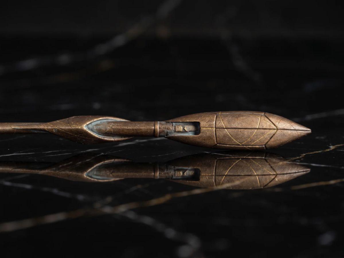 Stargate - Ma'tok Staff Scale Replica