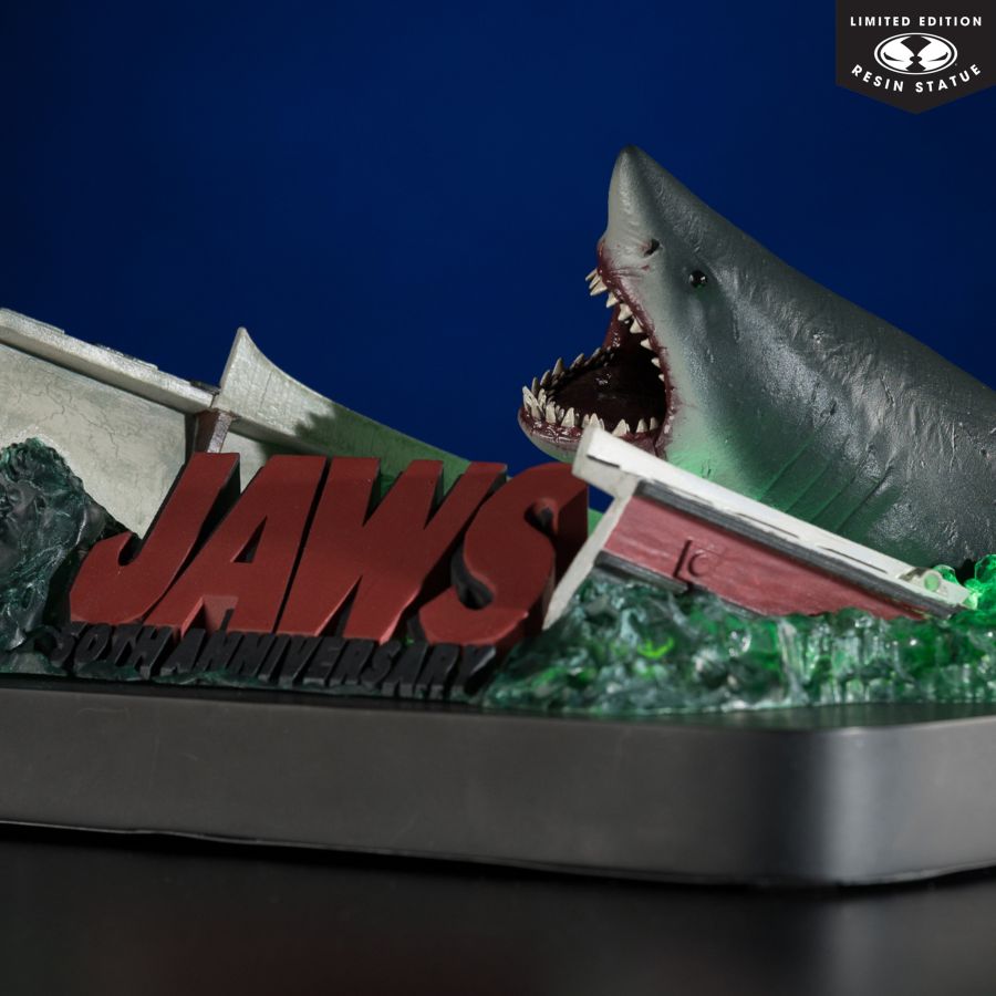Jaws - Jaws Attacking Boat 50th Anniversary 1:48 Scale Resin Statue