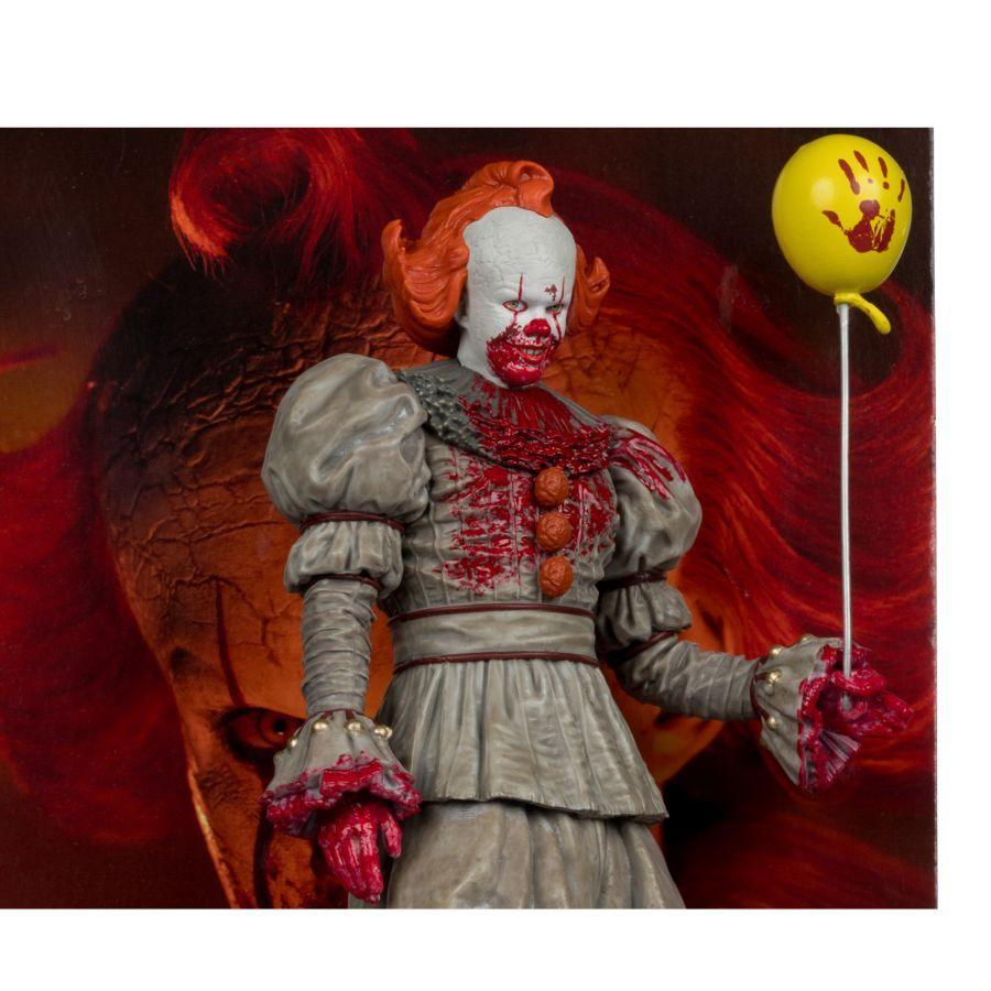 Welcome to Derry - Pennywise (Bloody) Movie Maniacs 6" Posed Figure