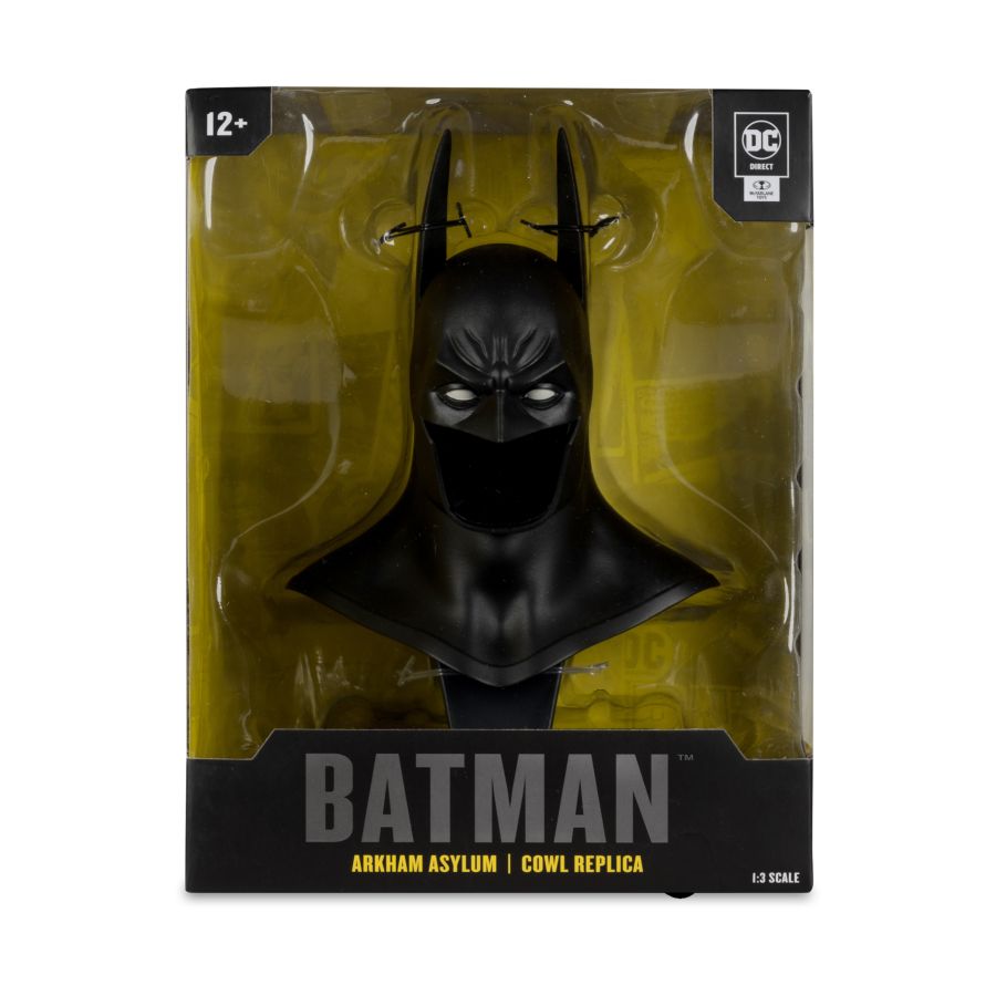 DC Comics - Batman Cowl 1:3 Scale Prop Replica Assortment (Wave 3)