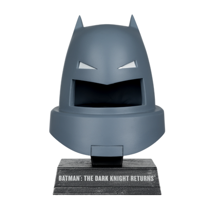 DC Comics - Armoured Batman (Dark Knight Returns) 1:3 Scale Cowl Replica