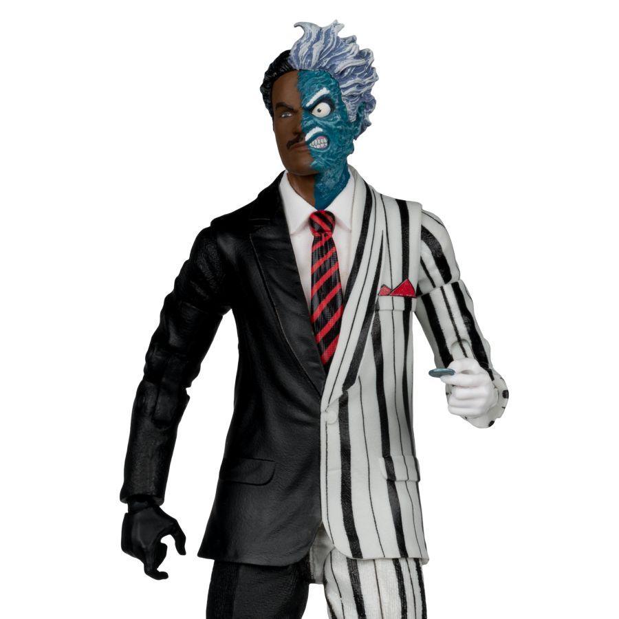 DC Direct - Two-Face 7" (1995)(Chase) Page Punchers 7" Figure with Comic