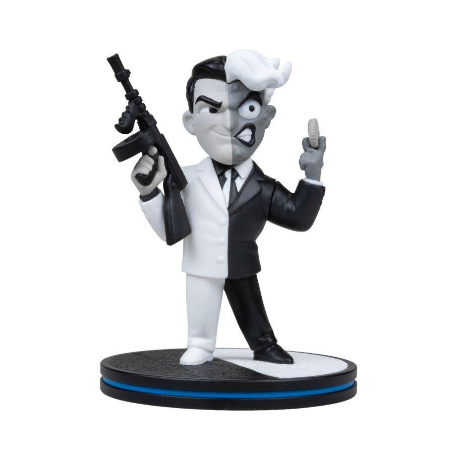 DC - Two Face (Noir) Variant Q-Fig Vinyl Figure