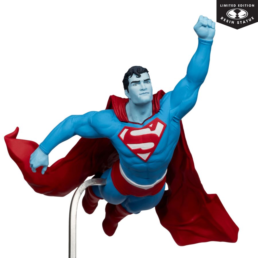 Superman - Superman by Lee Bermejo 1:10 Scale Resin Statue
