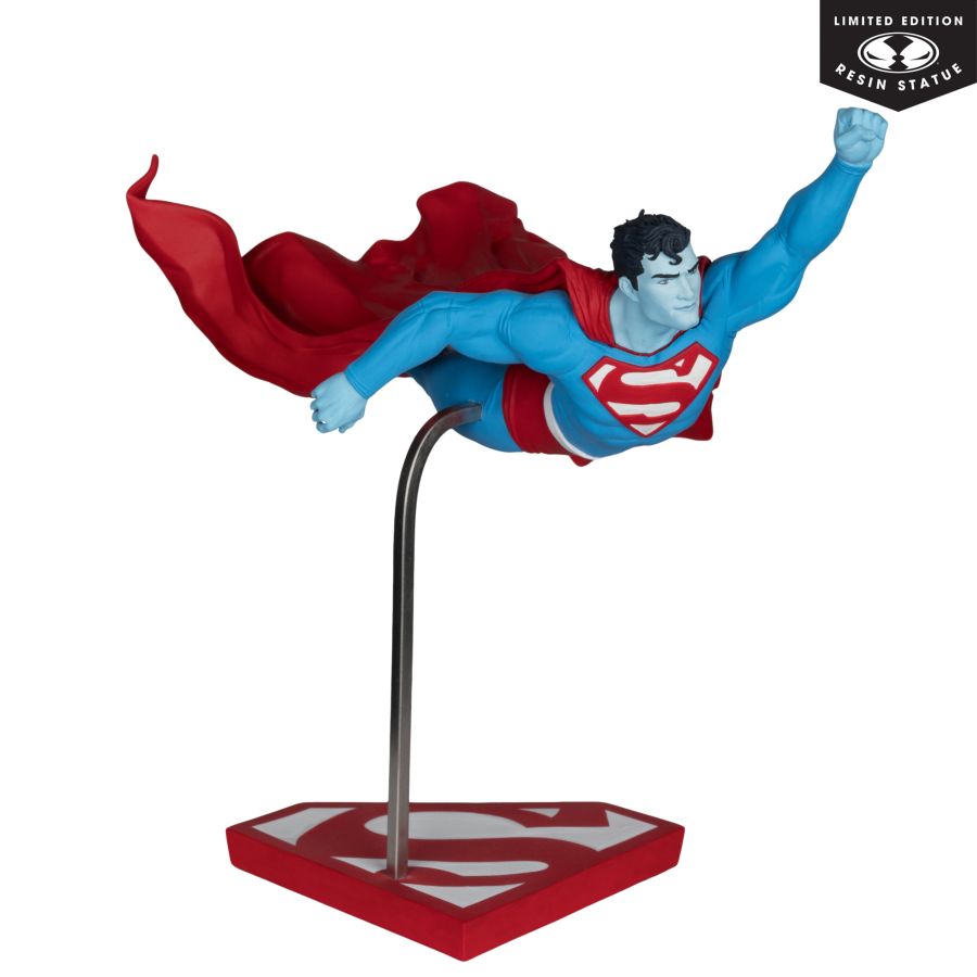 Superman - Superman by Lee Bermejo 1:10 Scale Resin Statue