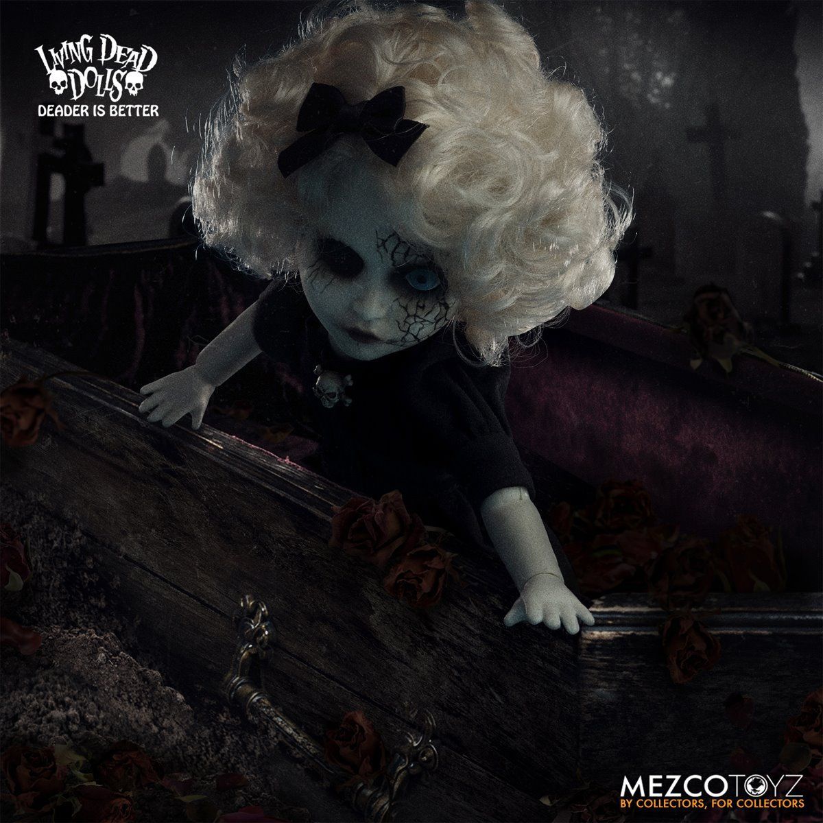 Living Dead Dolls - RotsAnne Mega Doll
