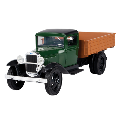 Platinum Collection - 1:24 Scale 1931 Ford Model AA [Green]