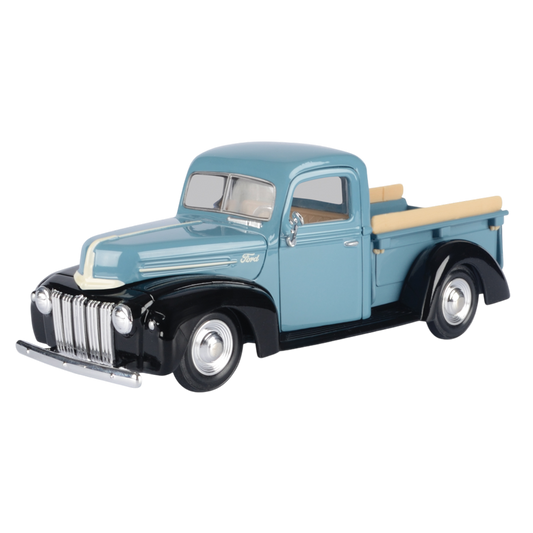 Timeless Legends - 1:24 Scale 1942-47 Ford Pickup [Blue]
