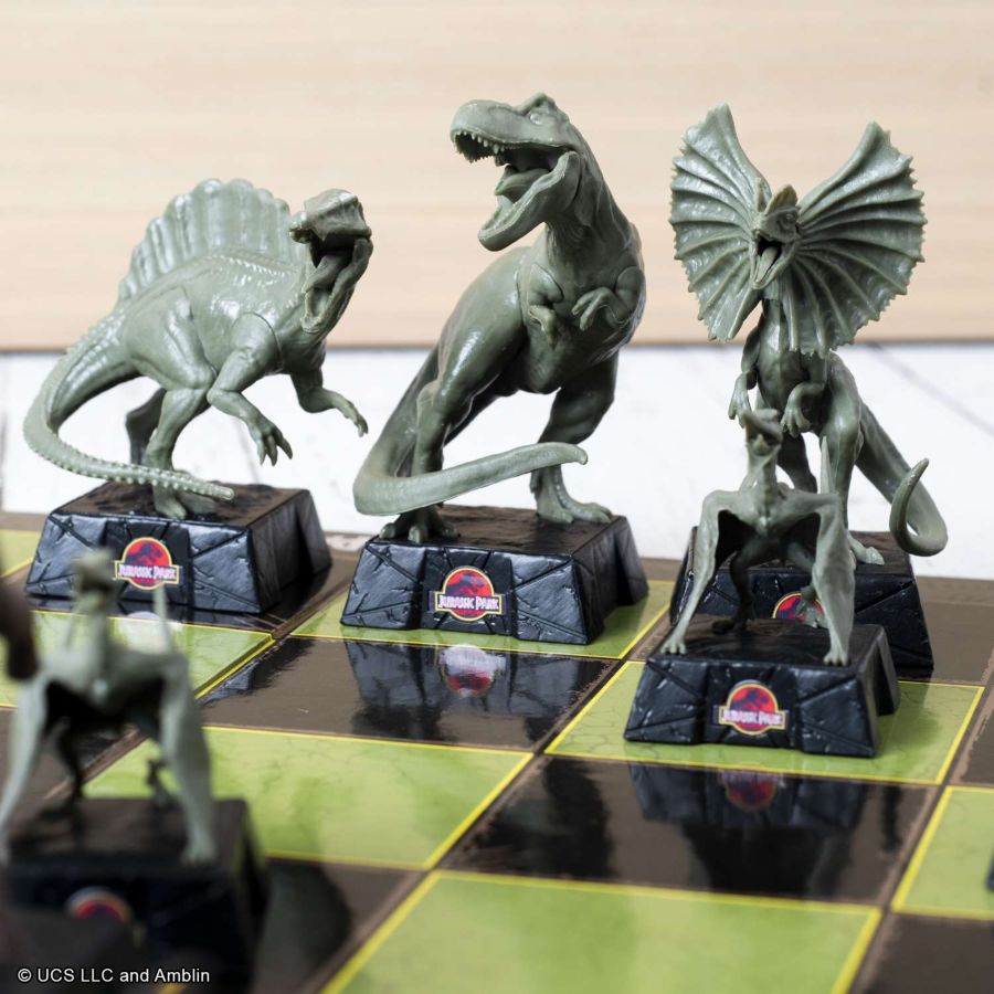 Jurassic Park - Chess Set