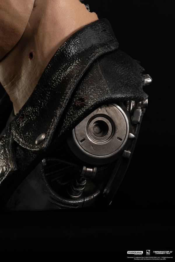 Terminator 2 - T-800 Model 101 Battle Damaged Art Mask