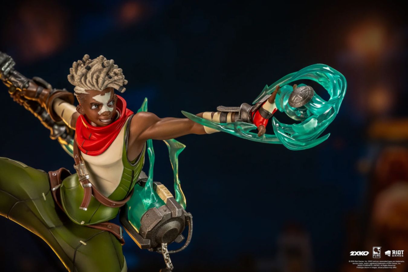 2XKO - Ekko & Ahri 1:10 Scale Diorama