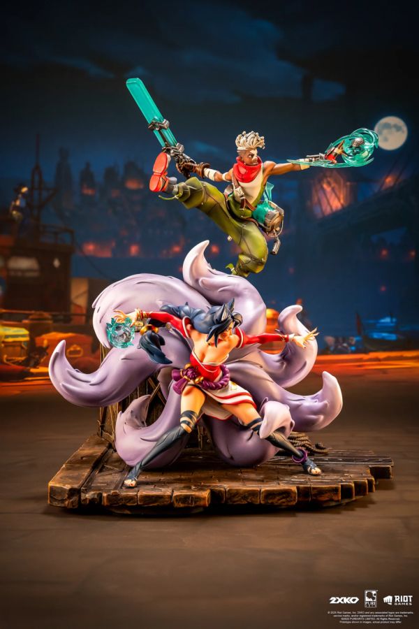 2XKO - Ekko & Ahri 1:10 Scale Diorama
