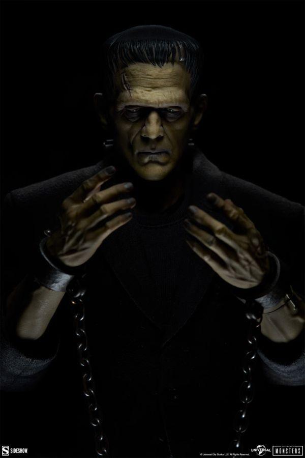 Universal Monsters - Frankenstein 1:6 Scale Figure (DELUXE PLUS EDITION)