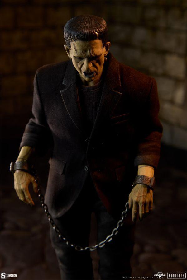Universal Monsters - Frankenstein 1:6 Scale Figure (DELUXE PLUS EDITION)