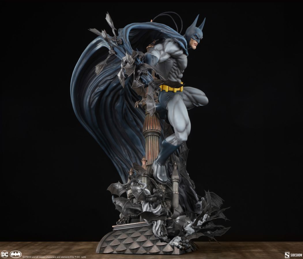 Batman - Batman Premium Frmat 1:4 Scale Statue