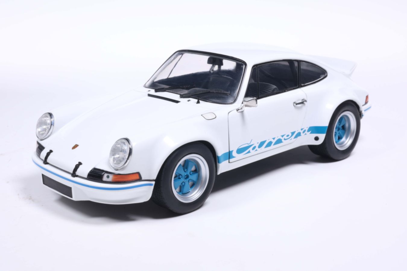Solido Cars - 1973 Porsche 911 RSR (Blue Carrera Stripes) 1:18 Scale Diecast Vehicle