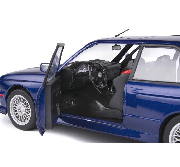 Solido - 1:18 1990 BMW M3 Diecast Vehicle
