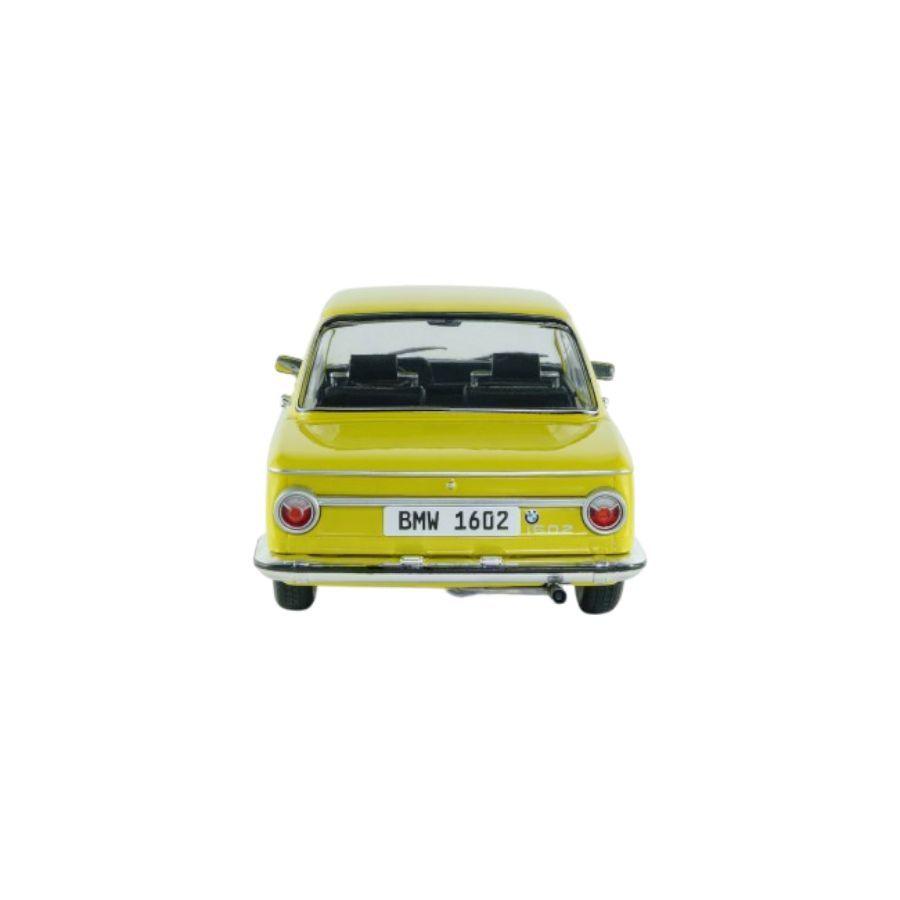 Solido - 1:18 1973 BMW 1602 Diecast Vehicle
