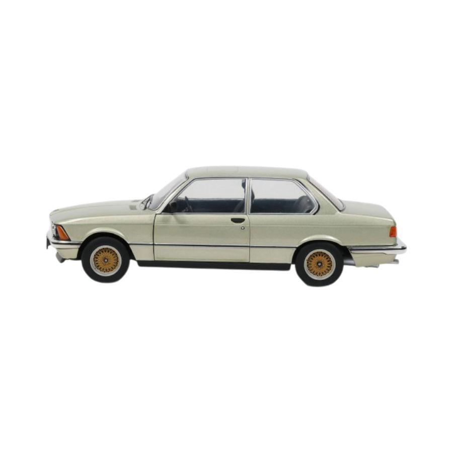 Solido - 1:18 1980 BMW 323i Diecast Vehicle