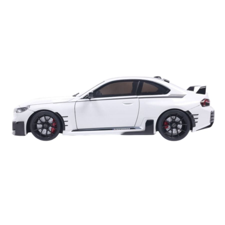 Solido Cars - 1:18 BMW M2 Performance Parts Alpinweiss 2025 Diecast Vehicle