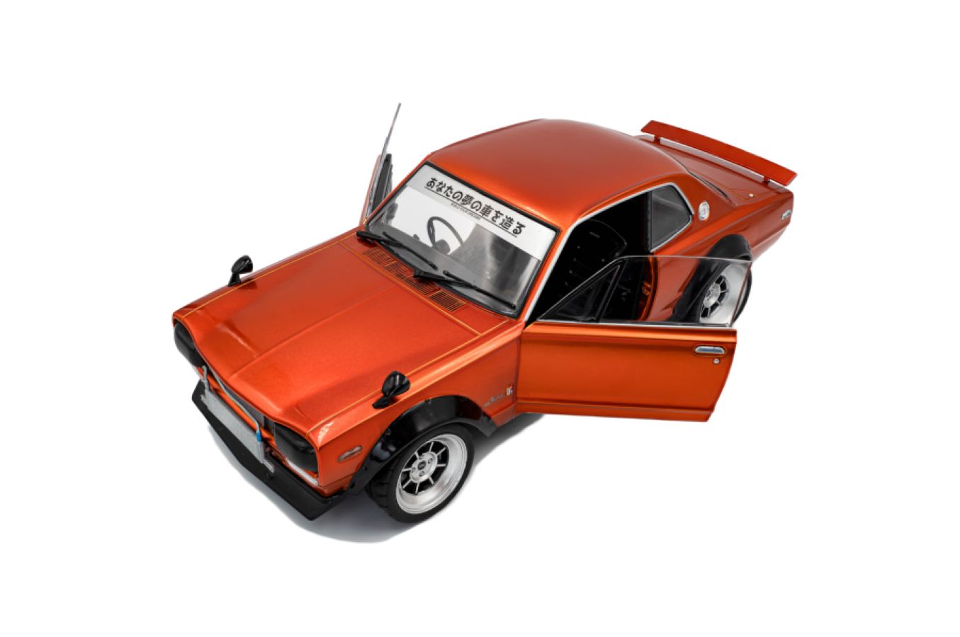 Solido Cars - 1970 Nissan Skyline (C10) Hakosuka Solido Works 1:18 Scale Diecast Vehicle