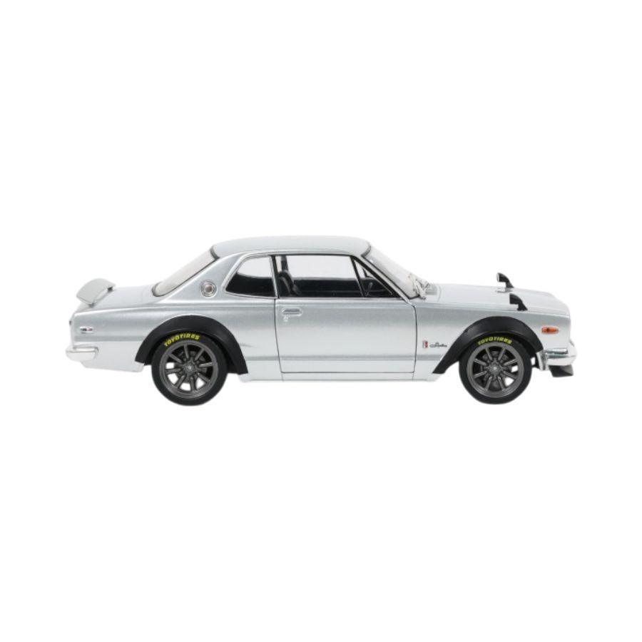 Solido - 1:18 1970 Nissan Skyline 2000 GT-R (KPGC10) Hakosuka Solido Works Diecast Vehicle