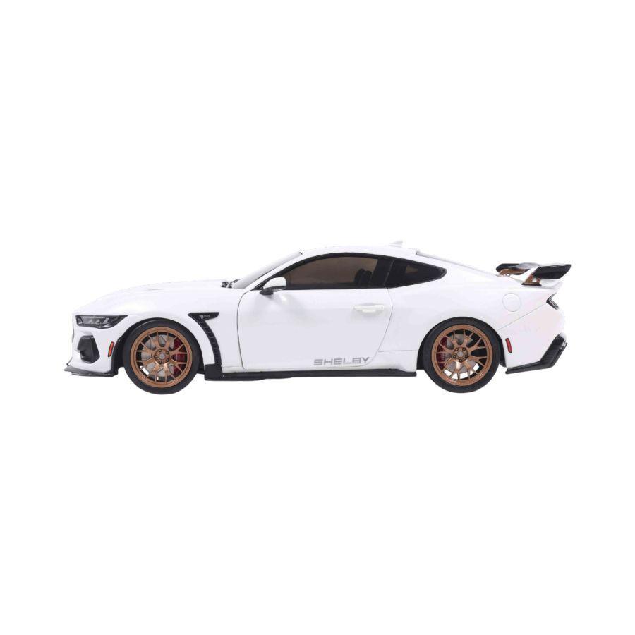 Solido Cars - 1:18 2025 Shelby Mustang Super Snake Diecast Vehicle