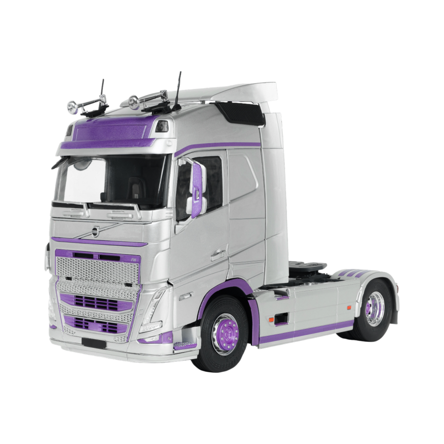 Solido Cars - 2023 Volvo Trucks FH Globetrotter XL 1:24 Scale Diecast Vehicle