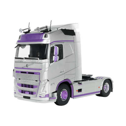 Solido Cars - 2023 Volvo Trucks FH Globetrotter XL 1:24 Scale Diecast Vehicle