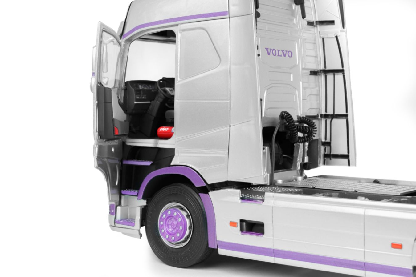 Solido Cars - 2023 Volvo Trucks FH Globetrotter XL 1:24 Scale Diecast Vehicle