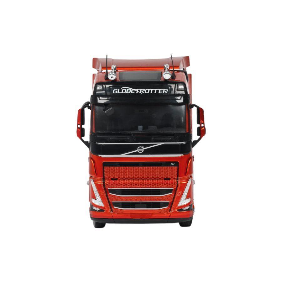Solido Cars - 1:24 2023 Volvo Trucks FH Globetrotter XL