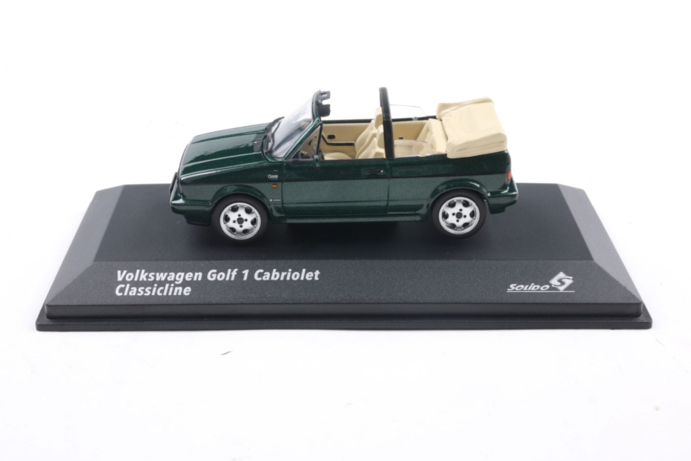 Solido Cars - 1992 Volkswagen Golf Cabrio Classic Line 1:43 Scale Diecast Vehicle