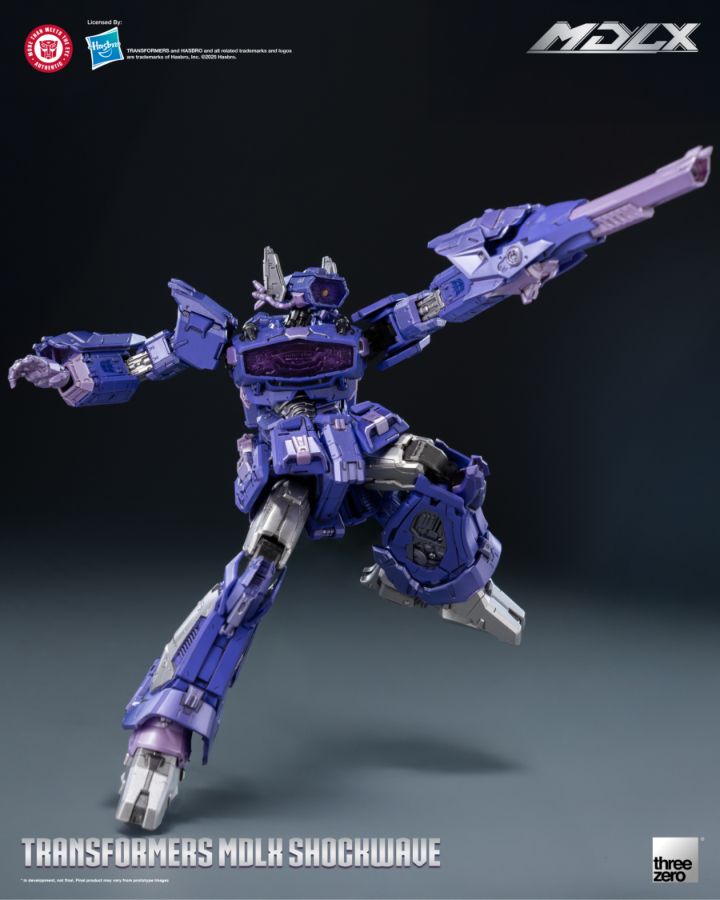 Transformers - Shockwave MDLX Figure