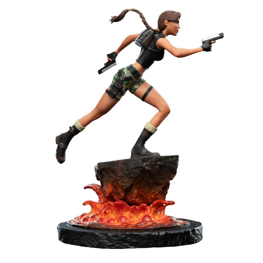 Tomb Raider - Lara Croft Sanctuary of Flame Miniature Figure