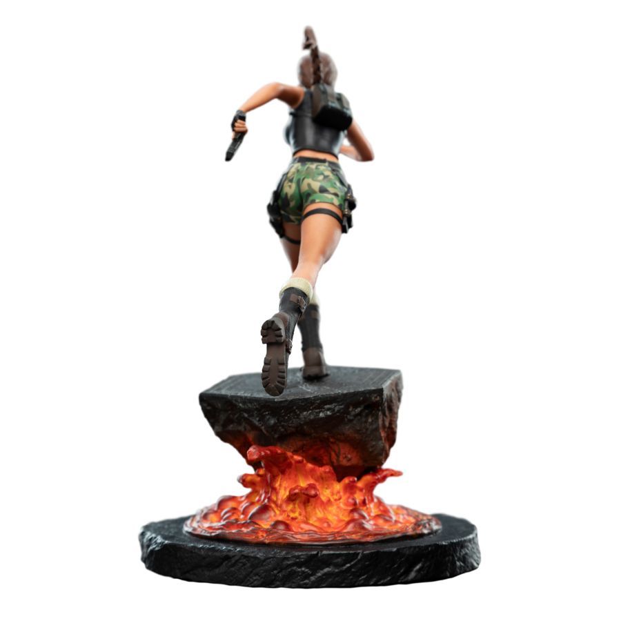 Tomb Raider - Lara Croft Sanctuary of Flame Miniature Figure