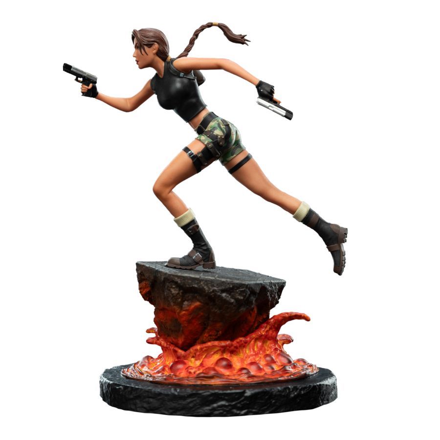 Tomb Raider - Lara Croft Sanctuary of Flame Miniature Figure