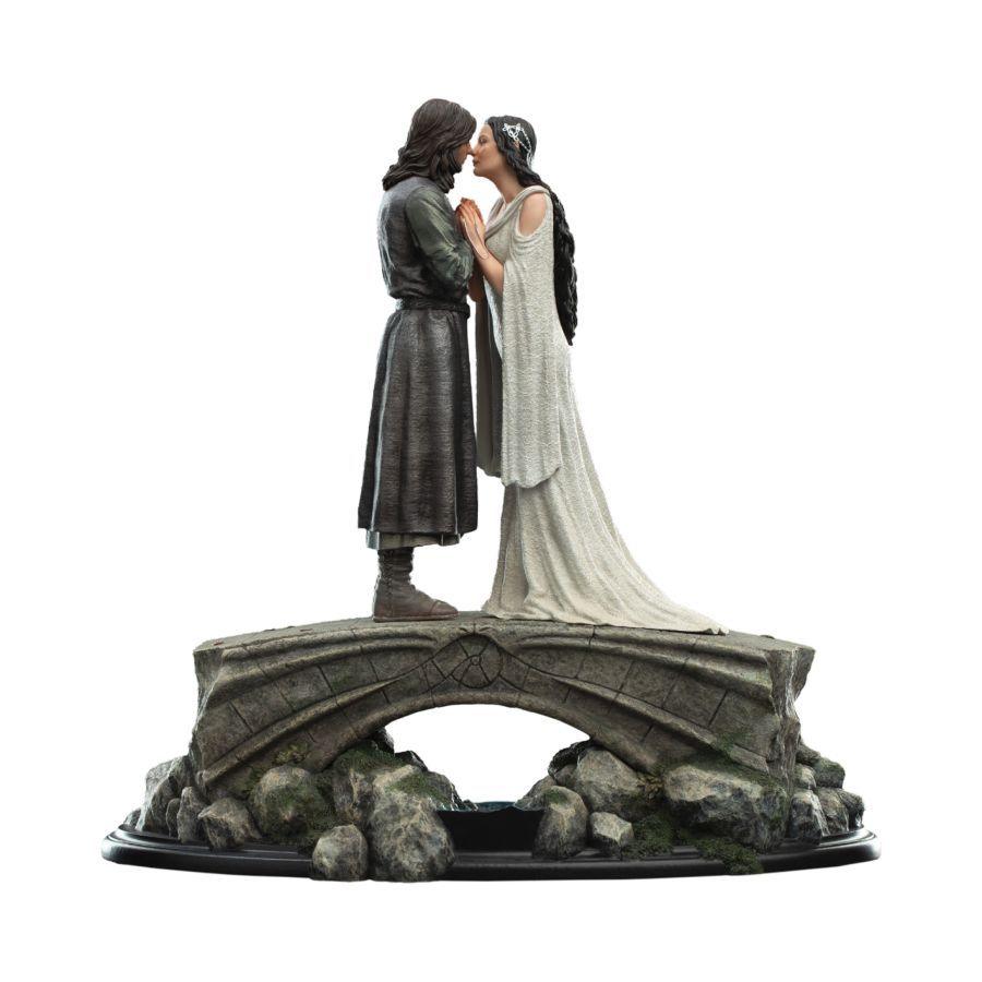The Lord of the Rings - Aragorn & Arwen (SDCC Exclusive) Miniature Statue