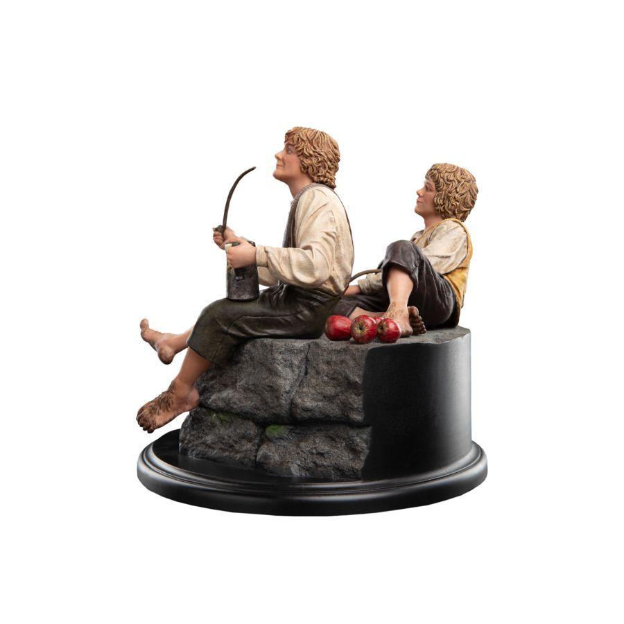 The Lord of the Rings - Merry and Pippin Miniature Statue