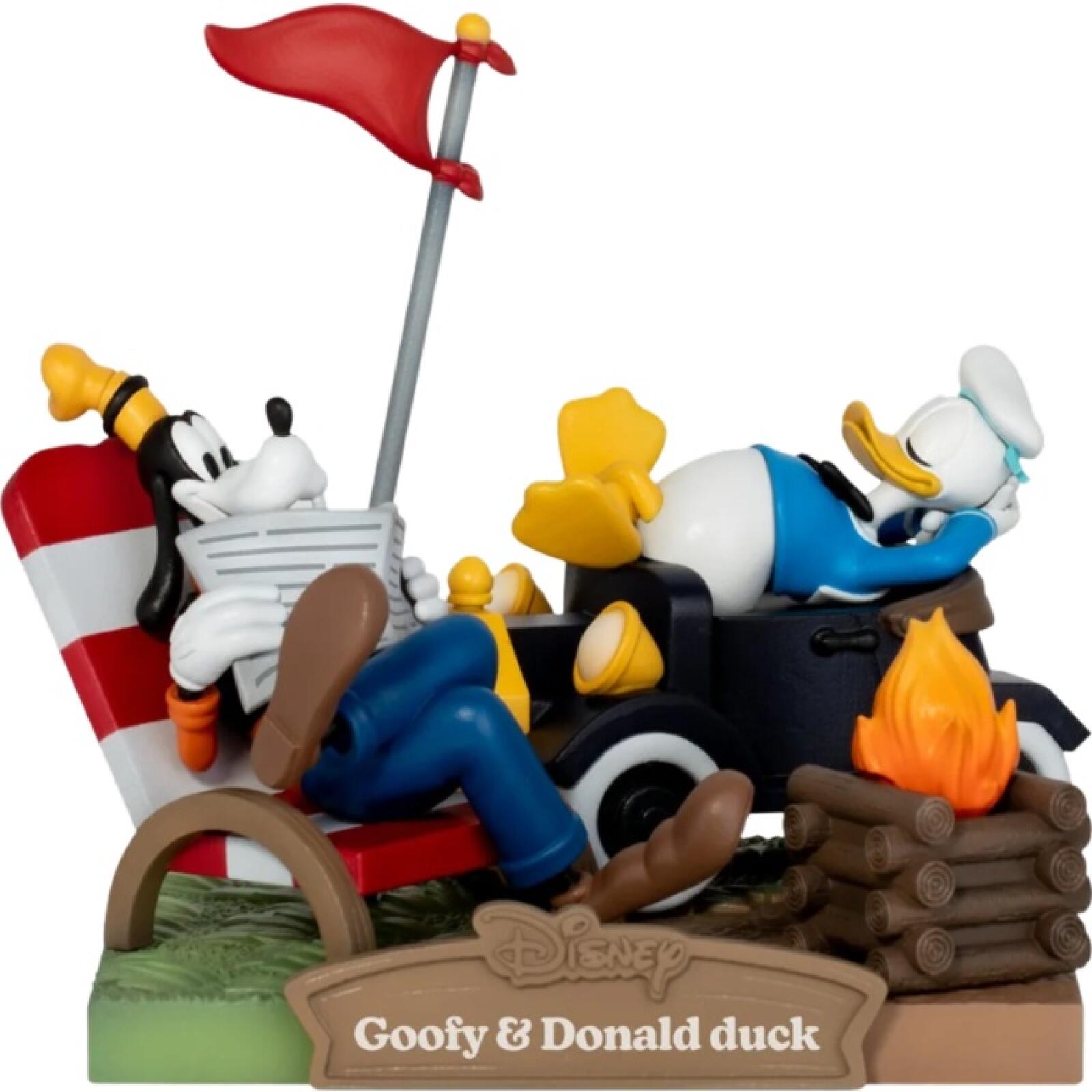 Beast Kingdom D Stage Disney Campsites Series Goofy and Donald Duck