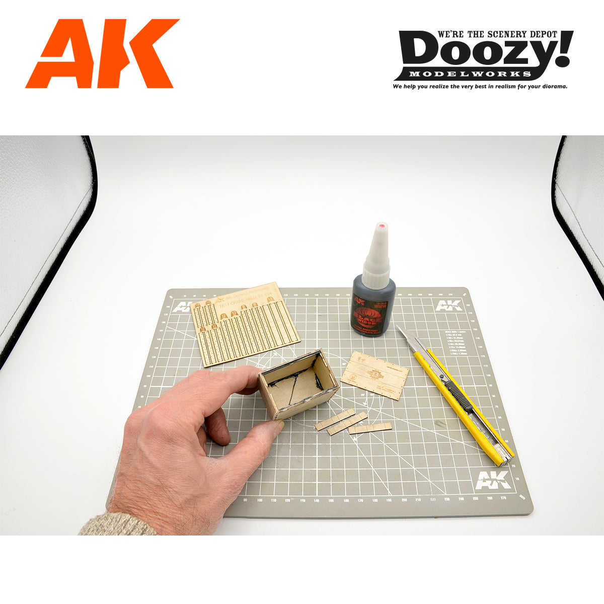 Ak Interactive - Accesories - Wooden pieces - Wooden Box Auto Parts 1:24