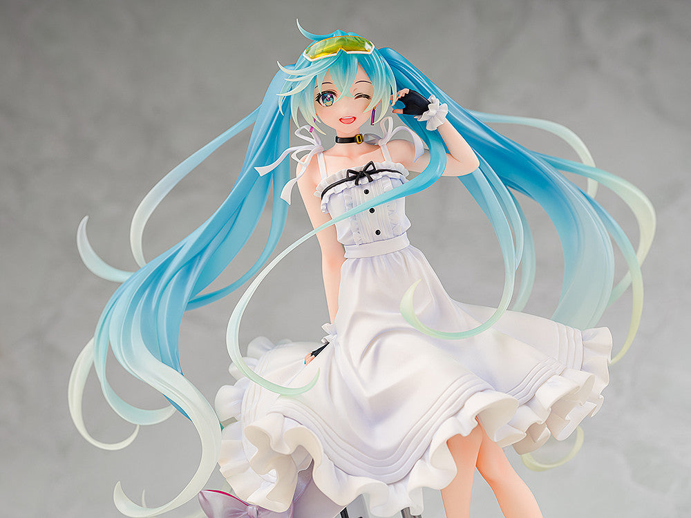 Hatsune Miku GT Project Racing Miku 2021 Vacation Style Version 1/7 Scale