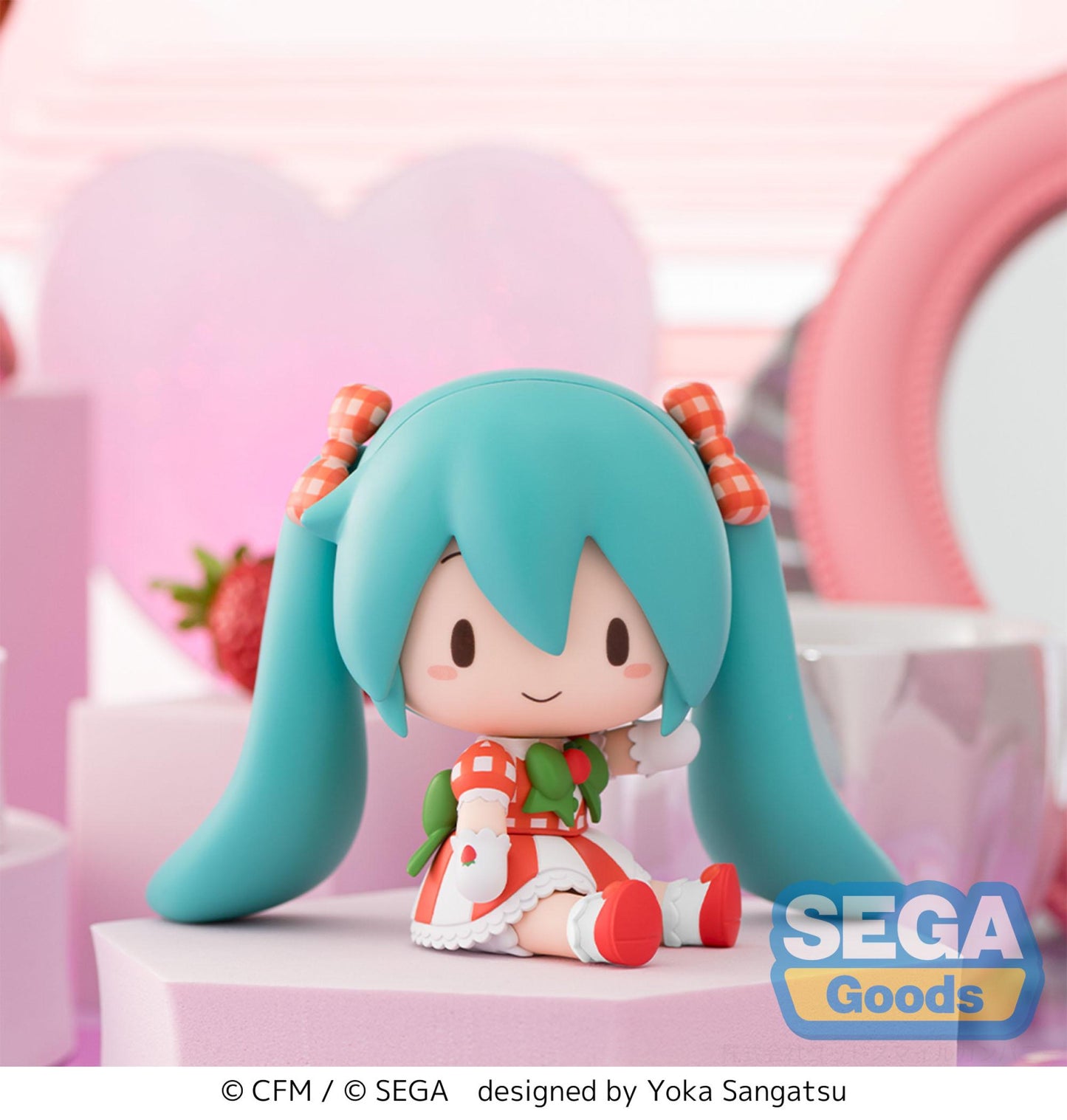 Hatsune Miku x Love and Berry Dress Up and Dance! Fuwa Petit Chibi Figure Lovely Strawberry