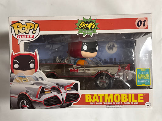 Batman - Batman w/ Chrome Batmobile 2016 Summer Convention Exclusive Pop Ride #01