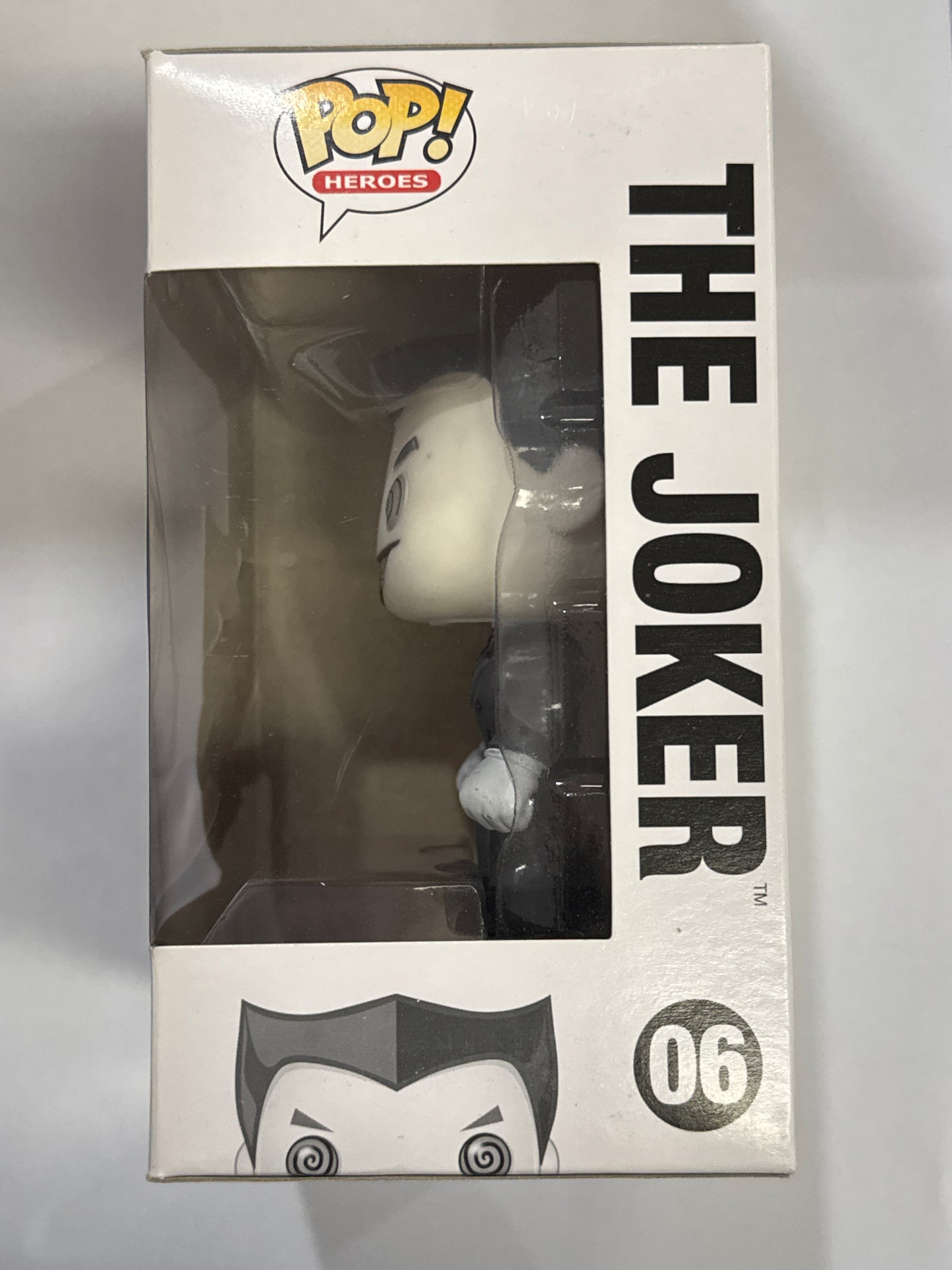 DC Super Heroes - The Joker (Black and White) Pop! Vinyl #06