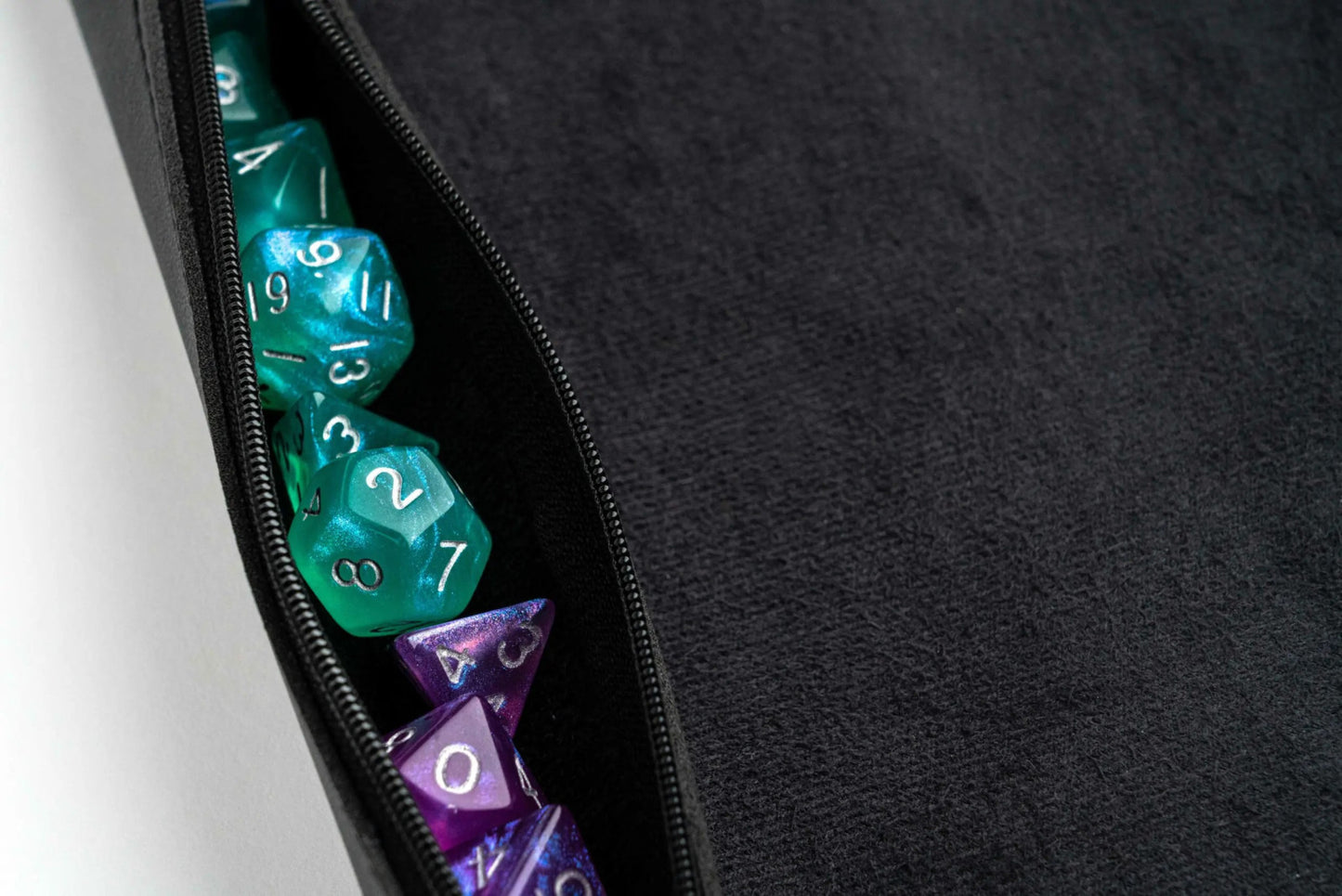 MDG Dice Rolling Scroll – Black