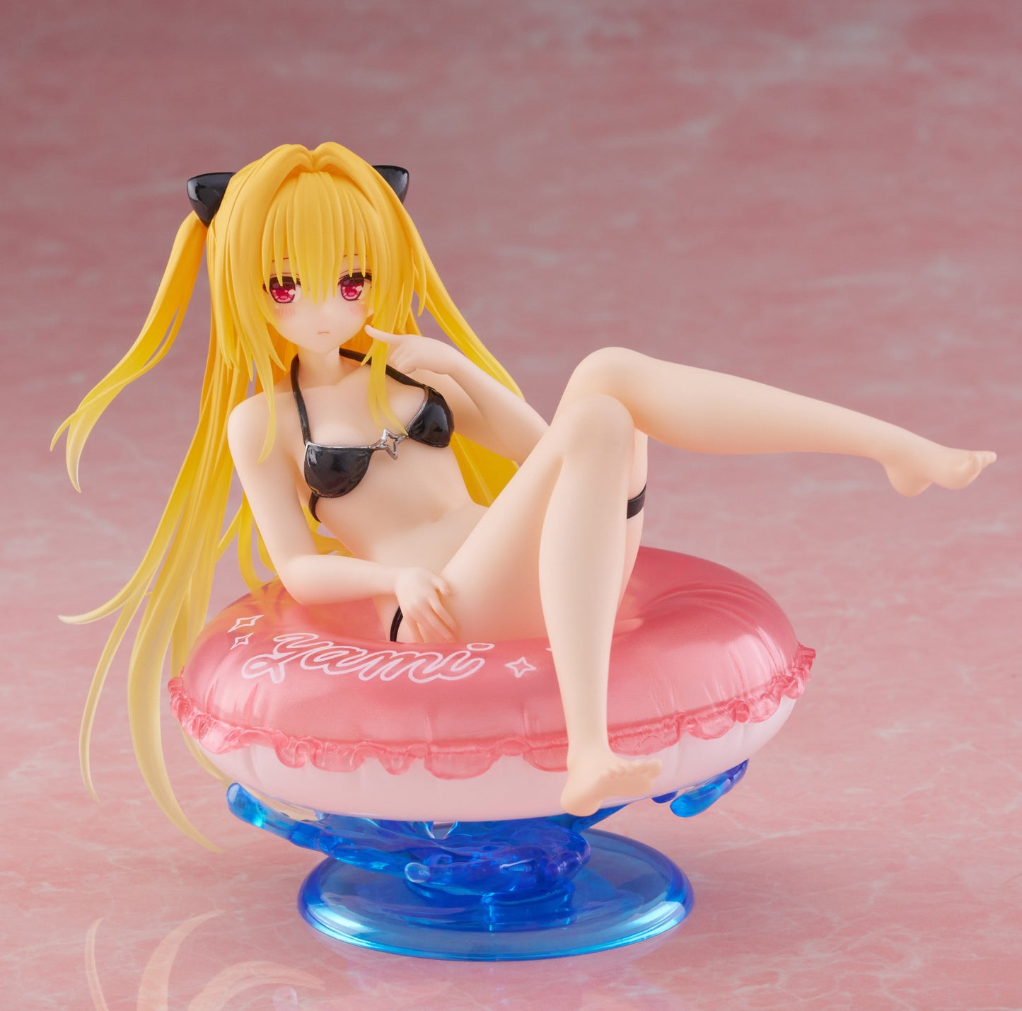 To Love-Ru Darkness Aqua Float Girls Figure - Golden Darkness