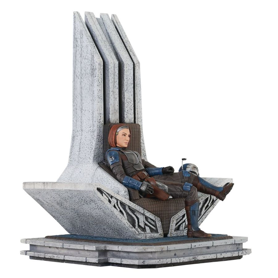 Star Wars: Mandalorian - Bo-Katan on Throne Statue