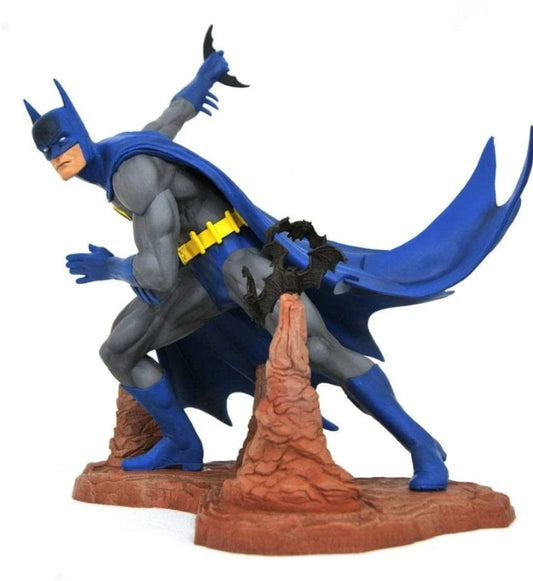 Batman - Batman Neal Adams Gallery Statue Exclusive