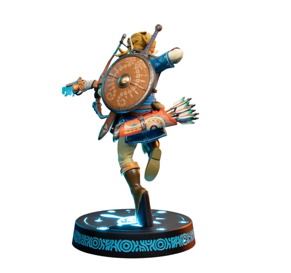 The Legend of Zelda - Link Breath of the Wild Collectors PVC Statue