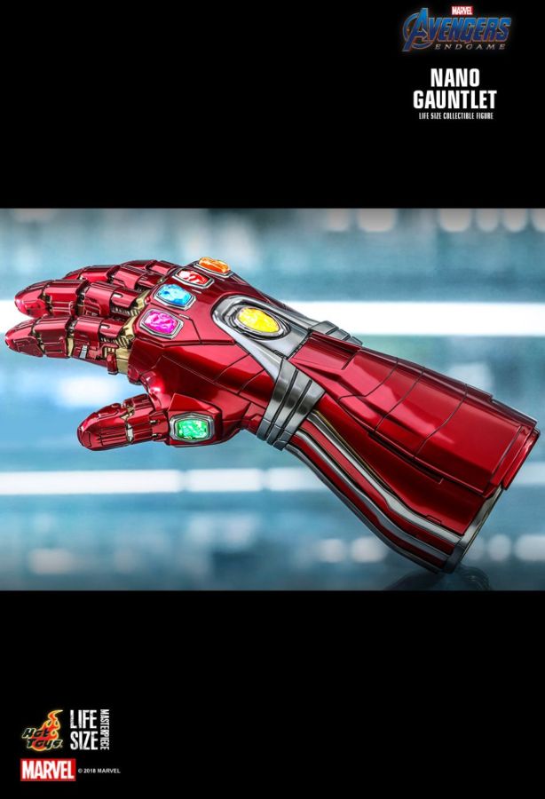 Avengers 4: Endgame - Nano Gauntlet Life-Size Replica